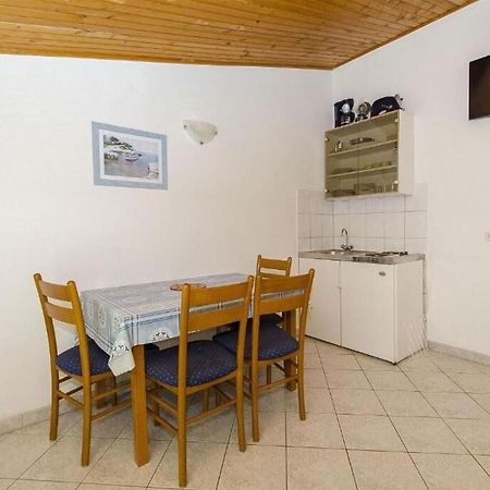 Apartments Nada Гребащиця Екстер'єр фото