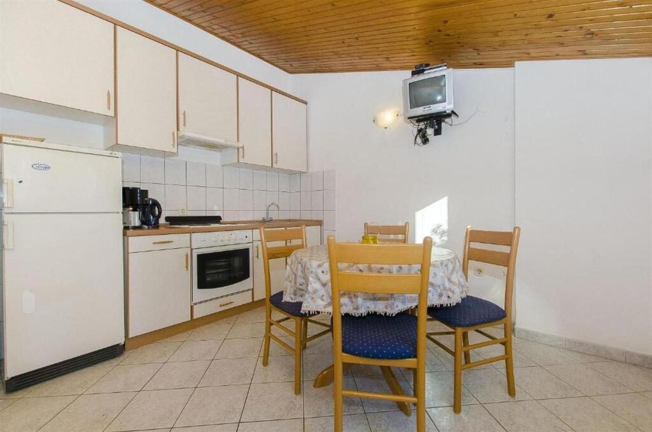 Apartments Nada Гребащиця Екстер'єр фото