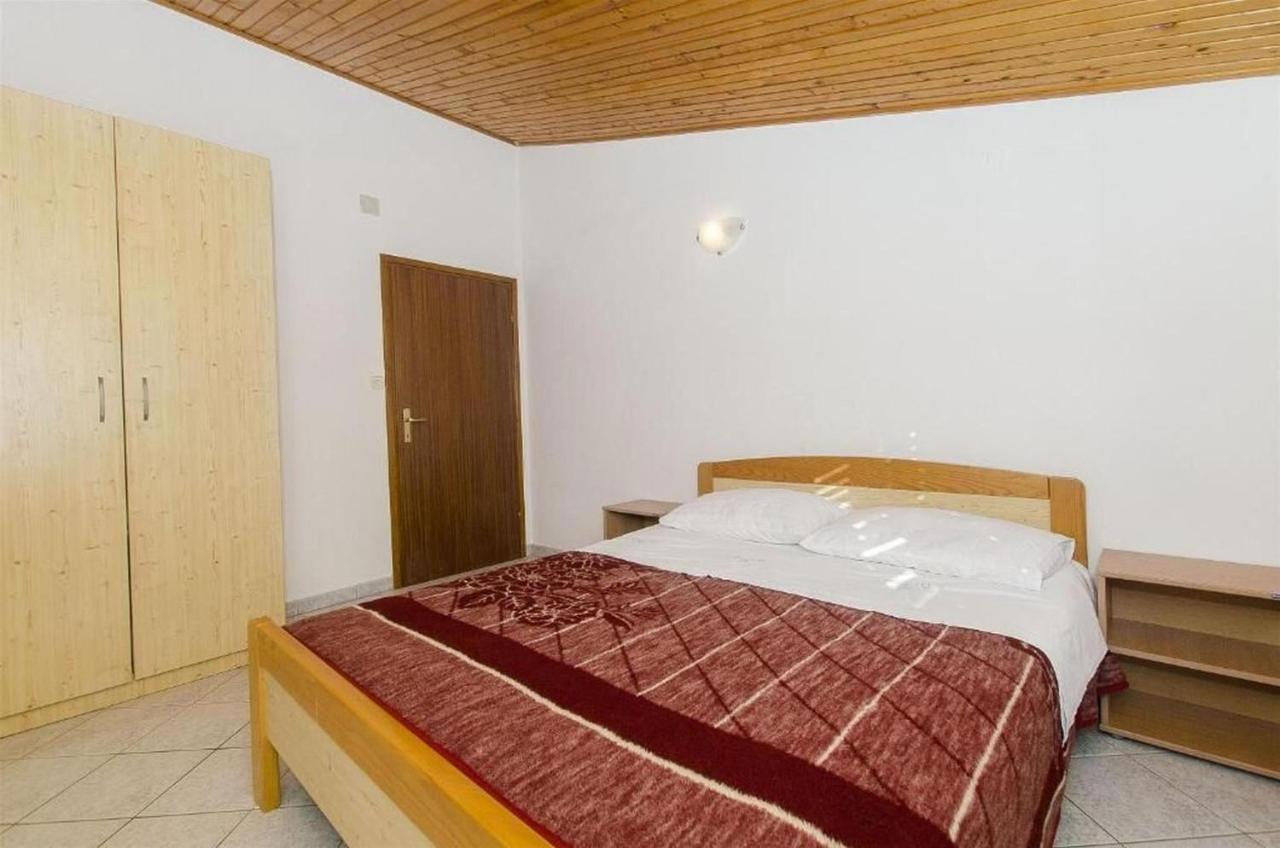 Apartments Nada Гребащиця Екстер'єр фото