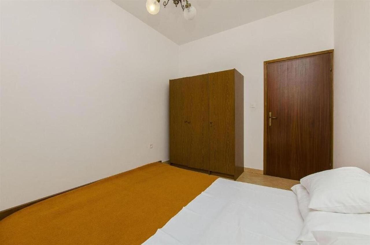 Apartments Nada Гребащиця Екстер'єр фото